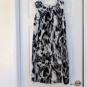 Louben black and white print sleeveless sheath dress.